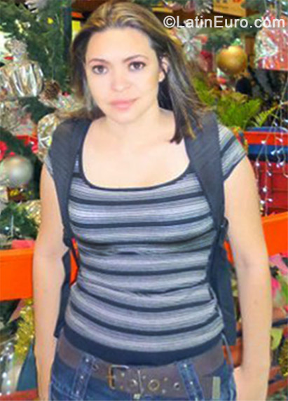 Date this foxy Brazil girl Melissa from Presidente Getulio BR7273