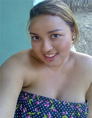 Date this nice looking Honduras girl Yulissa from Tegucigalpa HN785
