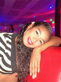 Date this attractive Colombia girl AURA from Bucaramanga CO11966
