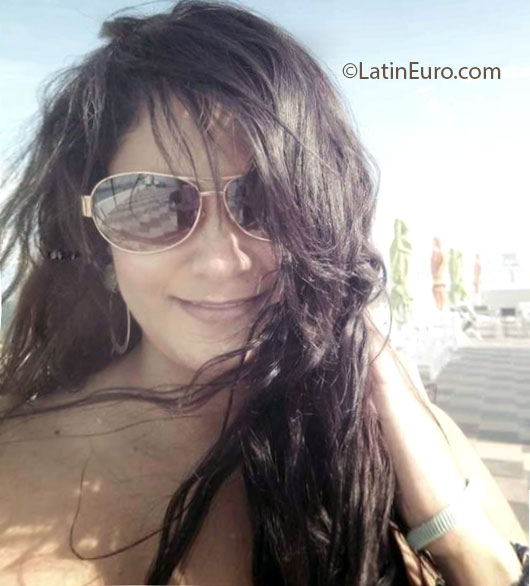 Date this stunning Colombia girl Mar&Atilde;&shy;a from Valledupar CO11850