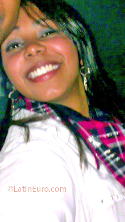 Date this sultry Brazil girl Juliana from Sao Paulo BR7352