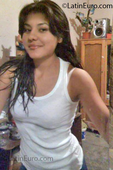 Date this delightful Mexico girl Maricela from San Luis Potosi MX822