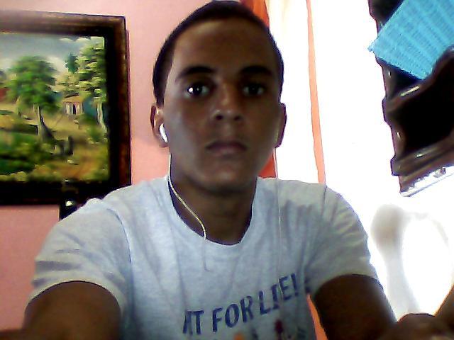 Date this athletic Dominican Republic man Yoel from Puerto Plata DO14028