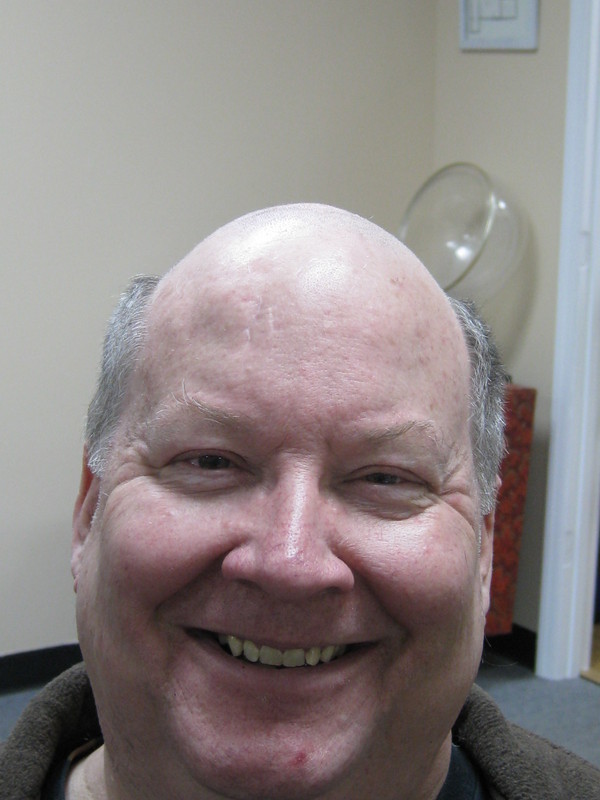 Date this tall United States man Phillip from Lakewood US13894