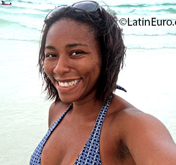 Date this sensual Brazil girl Aline from Rio de Janeiro BR7439