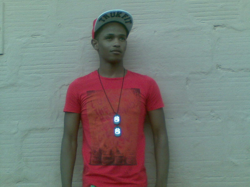 Date this lovely South Africa man InnoSongs from Bloemfontein ZA41