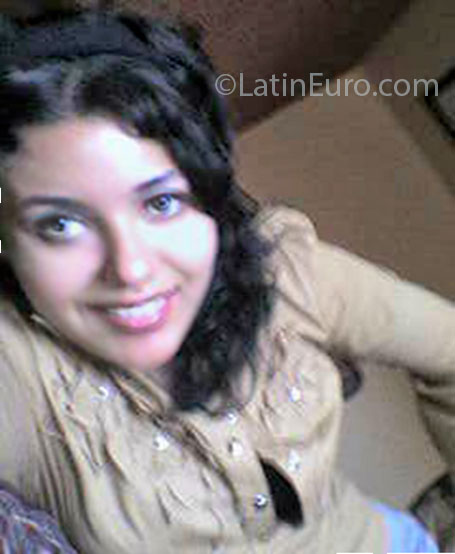 Date this hot Mexico girl Carolina from Irapuato MX860