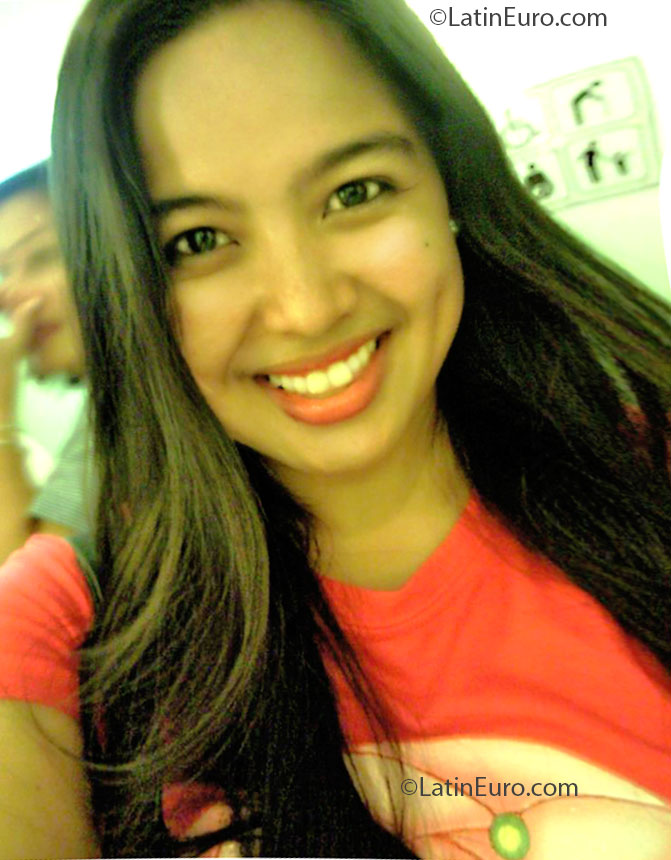 Date this exotic Philippines girl Jennifer from Cebu City PH548