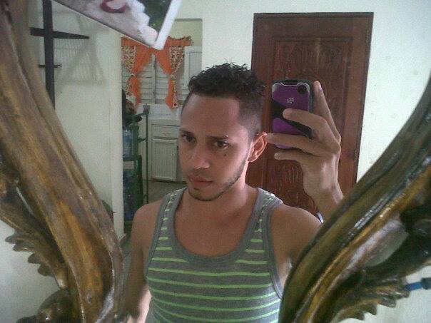Date this good-looking Dominican Republic man Manuel from La Vega DO14424