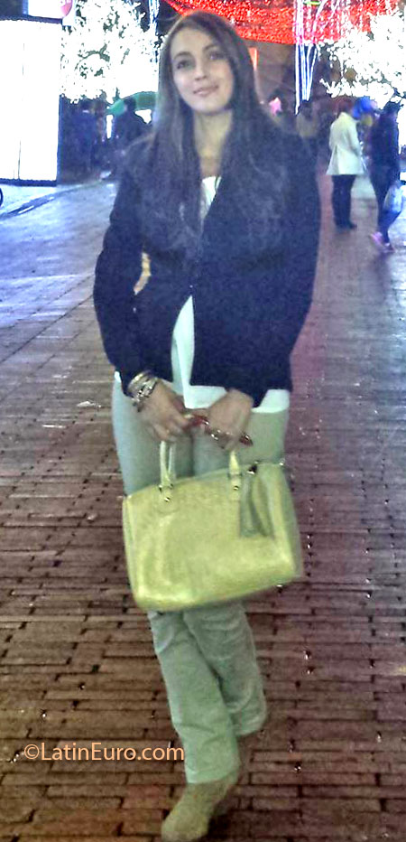 Date this exotic Colombia girl Liliana from Bogota CO12175