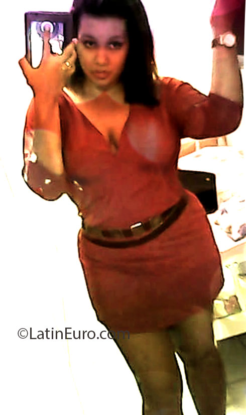 Date this cute Brazil girl Daniela from Cuiaba BR7499
