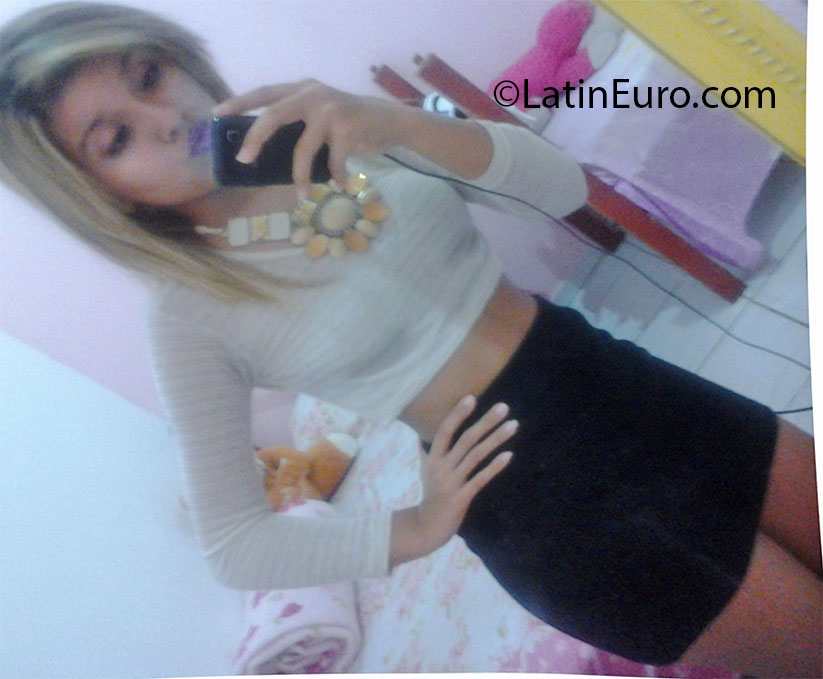 Date this delightful Brazil girl Raquel from Fortaleza BR7501