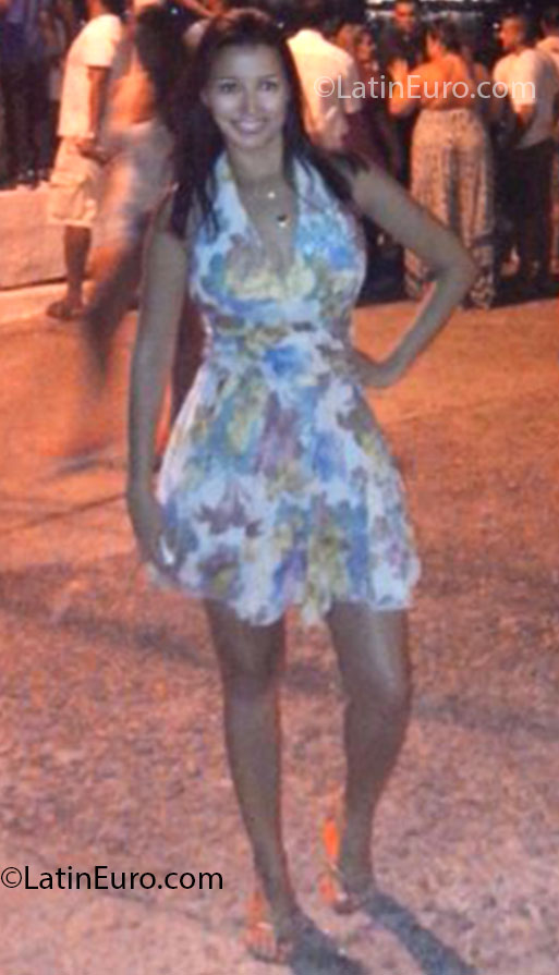Date this exotic Brazil girl Twane from Rio de Janeiro BR7519