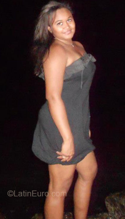 Date this pretty Brazil girl Mary from Fortaleza BR7529