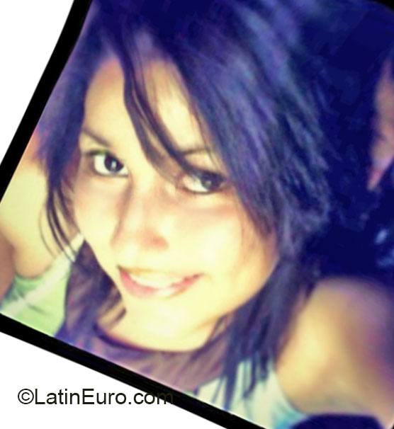 Date this foxy Honduras girl Lidiette from Tegucigalpa HN807