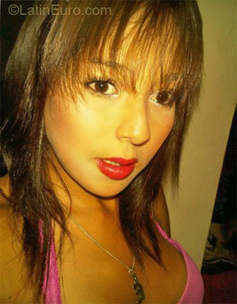 Date this sensual Colombia girl Estefania from Medellin CO12951