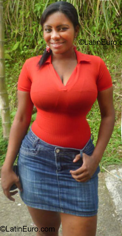 Date this hard body Colombia girl Magaly from Quibdo CO12397