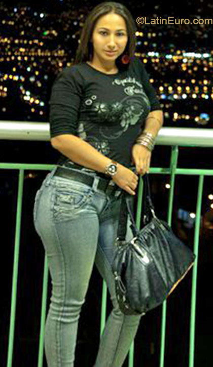 Date this delightful Colombia girl Elizabeth from Medellin CO12437