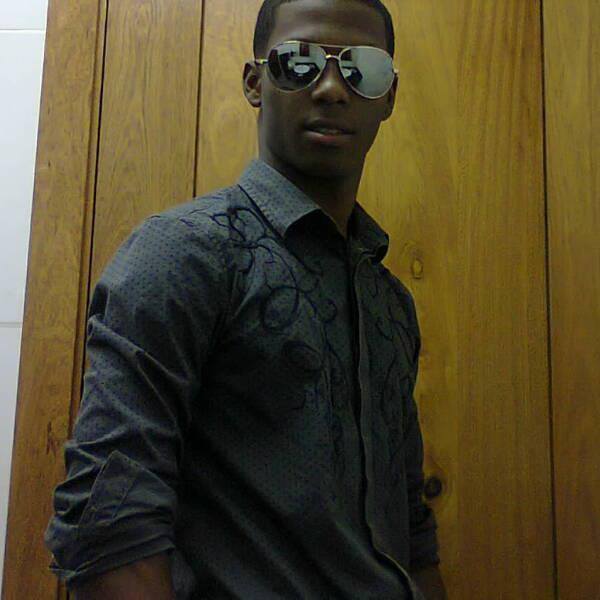 Date this delightful Dominican Republic man Edwin from Santo Domingo DO15115