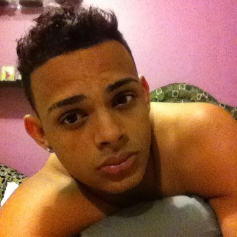 Date this athletic Dominican Republic man Pedro j. b. gon from Santo Domingo DO15235