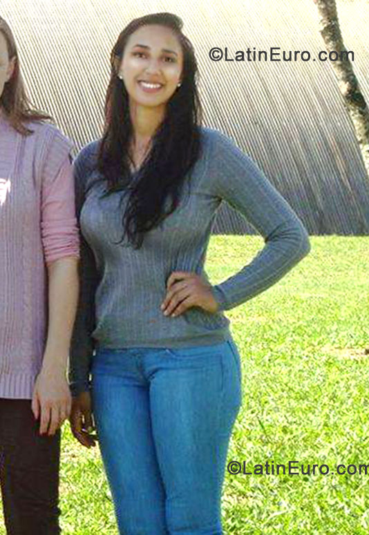 Date this gorgeous Brazil girl Marcia from Chapeco BR7700