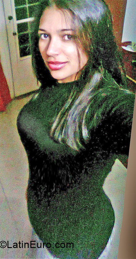 Date this cute Brazil girl Elisandra from Ribeirao Preto BR7758