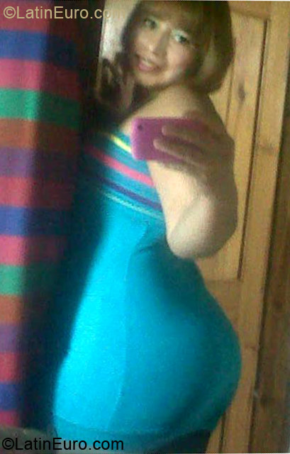 Date this hot Honduras girl Rosy from Tegucigalpa HN840