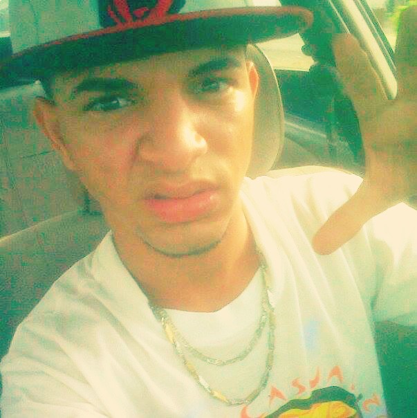 Date this attractive Dominican Republic man Andri from San Francisco DO15676