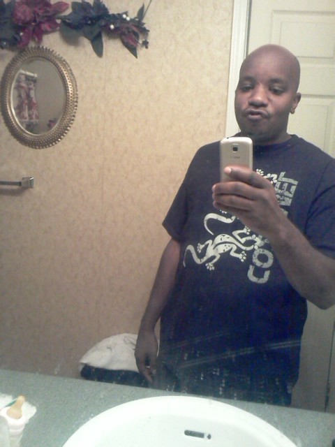 Date this attractive United States man Kenneth from Longview US14221