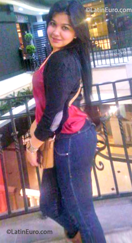 Date this georgeous Colombia girl Sofia from Bogota CO13018