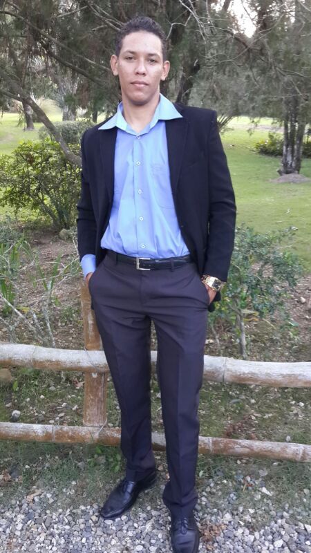 Date this athletic Dominican Republic man Rafael feliz from Bonao DO15858