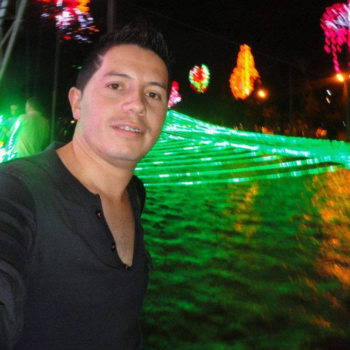 Date this exotic Colombia man JULIAN from Bogota CO13223
