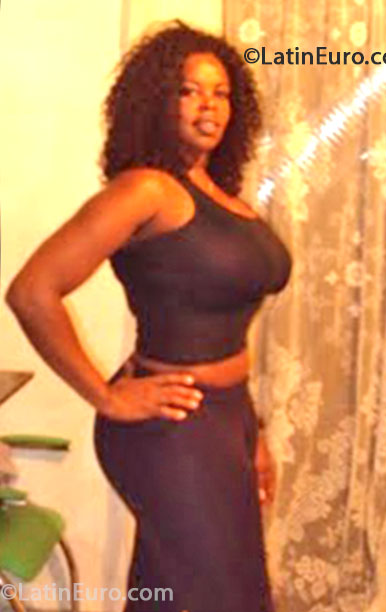 Date this lovely Brazil girl Alessandra from Sao Paulo BR7877