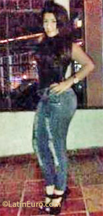 Date this funny Colombia girl Yuli from Bucaramanga CO13274