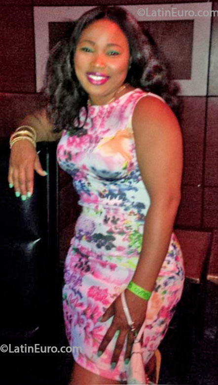 Date this good-looking Jamaica girl Christine from Port Antonio JM1229
