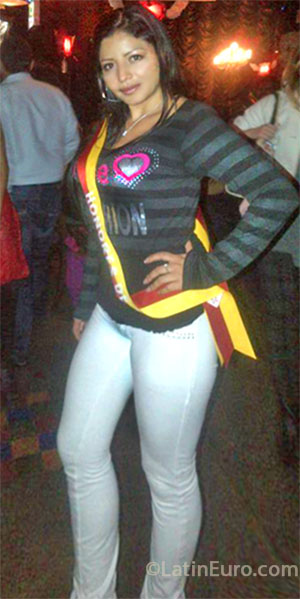 Date this cute Colombia girl Juliana from Bogota CO13365