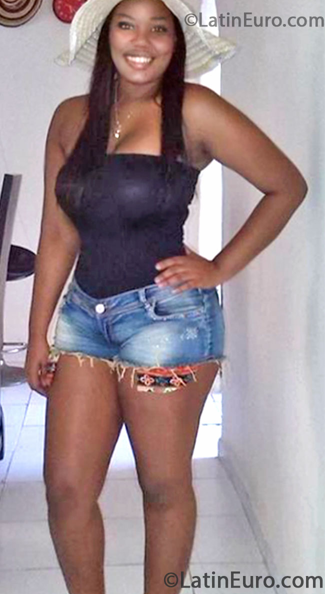 Date this delightful Colombia girl Shaskya from Barranquilla CO13428