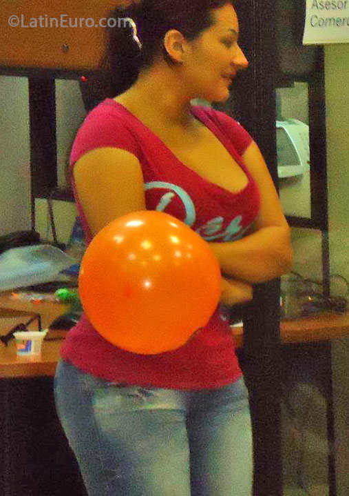 Date this good-looking Colombia girl Yadiri from Medellin CO13658