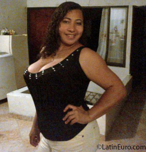 Date this cute Colombia girl Patricia quinta from Cali CO13840