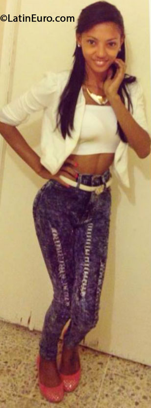Date this cute Dominican Republic girl Thu Modelito from santiago DO17285
