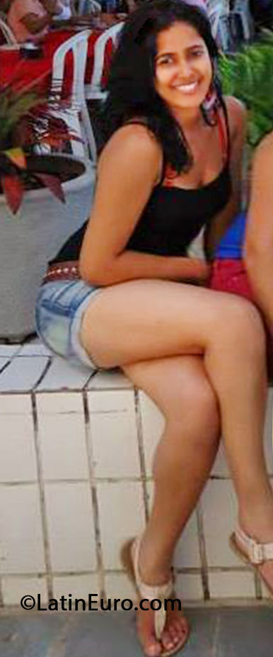 Date this sensual Brazil girl Jesica from Recife BR8120
