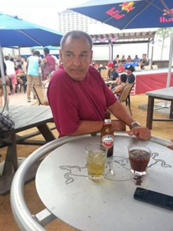 Date this cute United States man Robert from Houston US14560