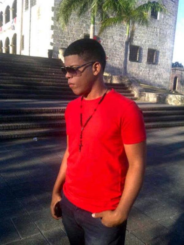 Date this passionate Dominican Republic man Isac alberto from Santodomingp DO17540