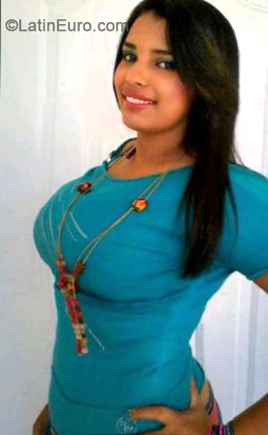 Date this passionate Dominican Republic girl Liliana from Moca DO17786