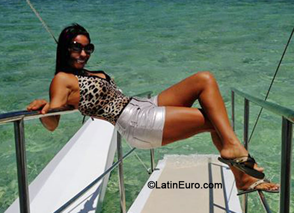 Date this cute Brazil girl Geni from Rio De Janeiro BR8293