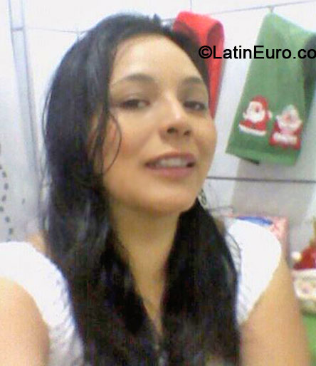 Date this voluptuous Peru girl Lileye from Lima PE863