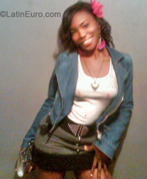 Date this pretty Jamaica girl Sarah from Kingston JM1647
