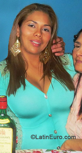 Date this tall Colombia girl Mary from Medellin CO14647