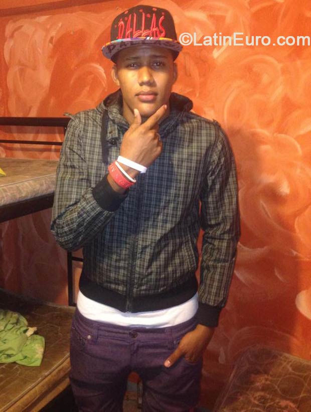 Date this cute Dominican Republic man Jordan from Santo Domingo BR8492