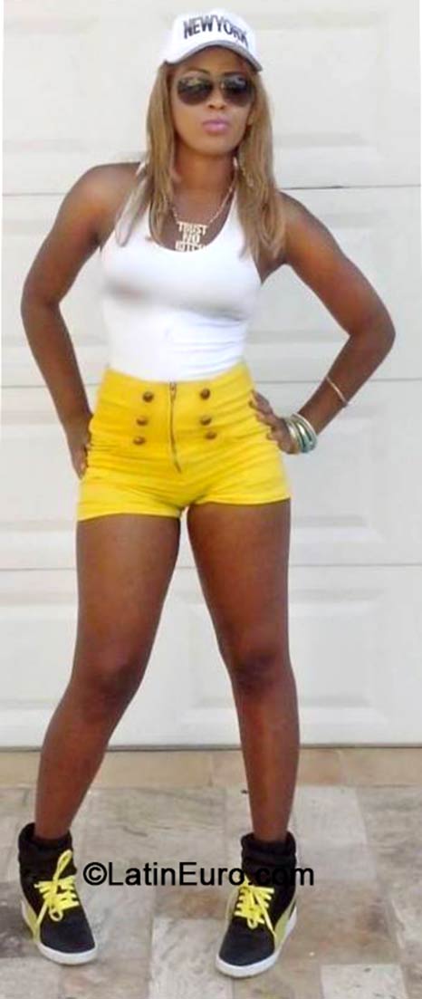 Date this exotic Jamaica girl Vanessa - Shere from St. Ann JM1522